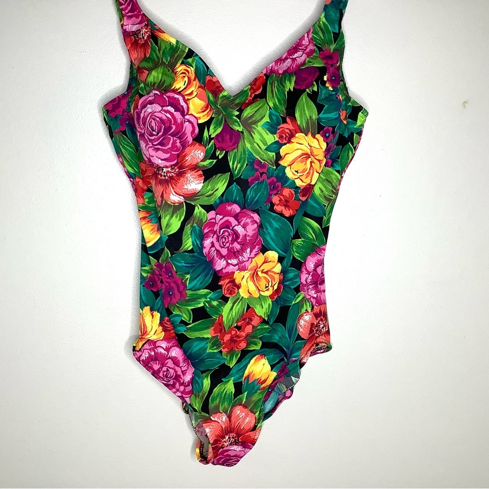 < Vintage Roxanne Vibrant Floral Swimsuit > - Picture 2 of 5